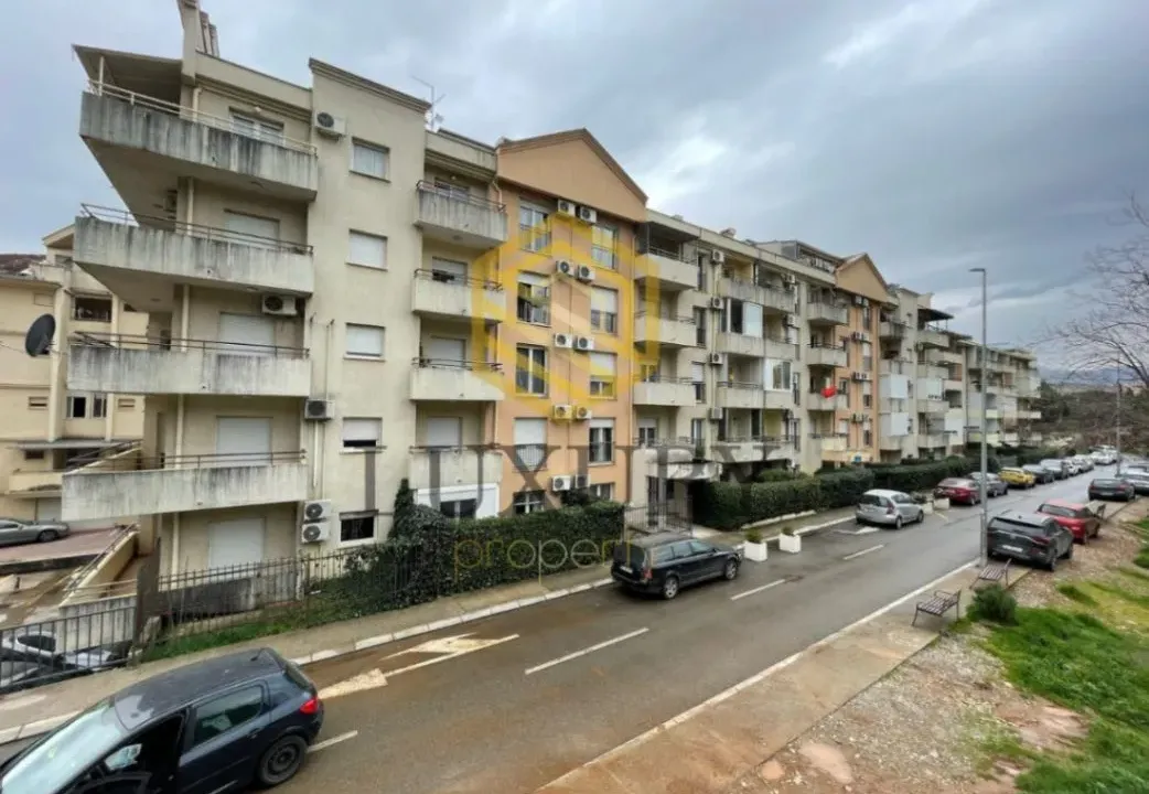 Prodaja, jednosoban stan, 45m², Vezirov Most, Podgorica