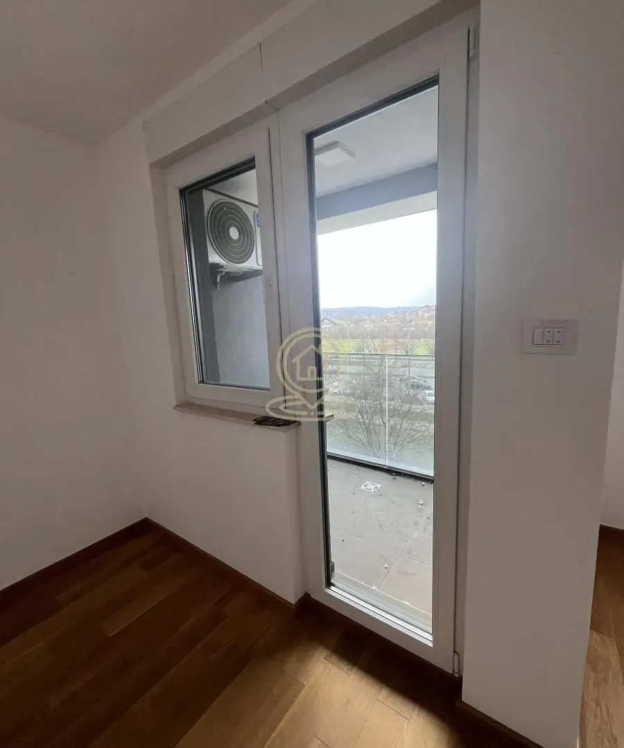 Prodaja, dvosoban stan, 58m², Bulevar Evrope, Novi Sad Sve Podlokacije