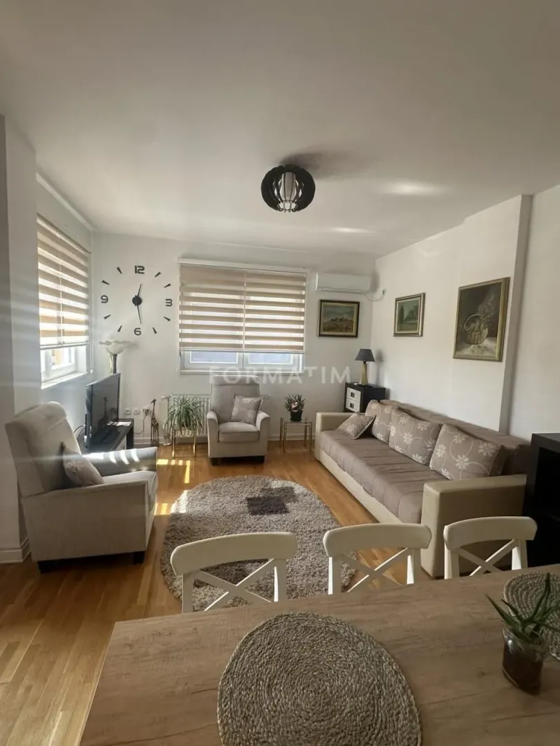 Rent, three bedroom apartment, 83m², Karaburma, Palilula Sve Podlokacije