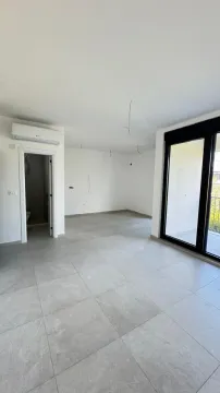 Prodaja, dvosoban stan, 56m², Tivat, Crna Gora - image 5