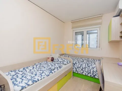 Prodaja, dvosoban stan, 72m², City Kvart, Podgorica - image 10