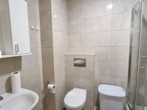 Rent, one bedroom apartment, 45m², Centar, Budva - image 7