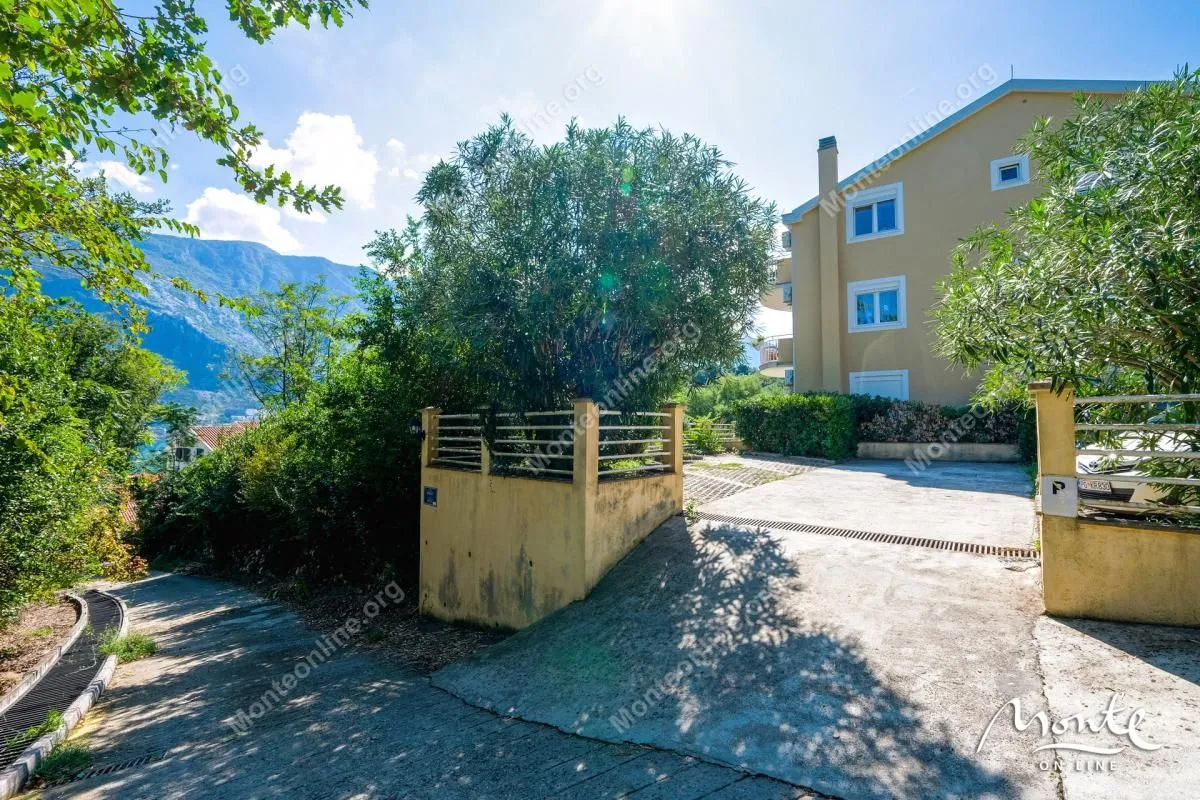 Prodaja, dvosoban stan, 83m², Prčanj, Kotor