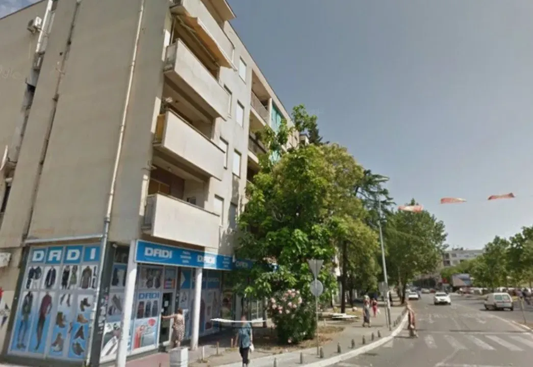 Izdavanje, dvosoban stan, 43m², Gintaš, Podgorica