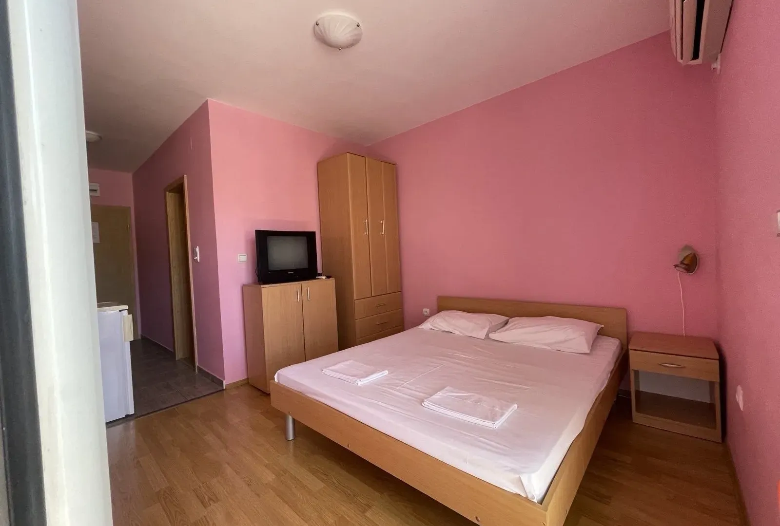 Prodaja, ugostiteljski objekat, 621m², Buljarica, Budva