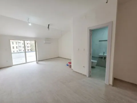 Prodaja, garsonjera, 36m², Bečići, Budva - image 2