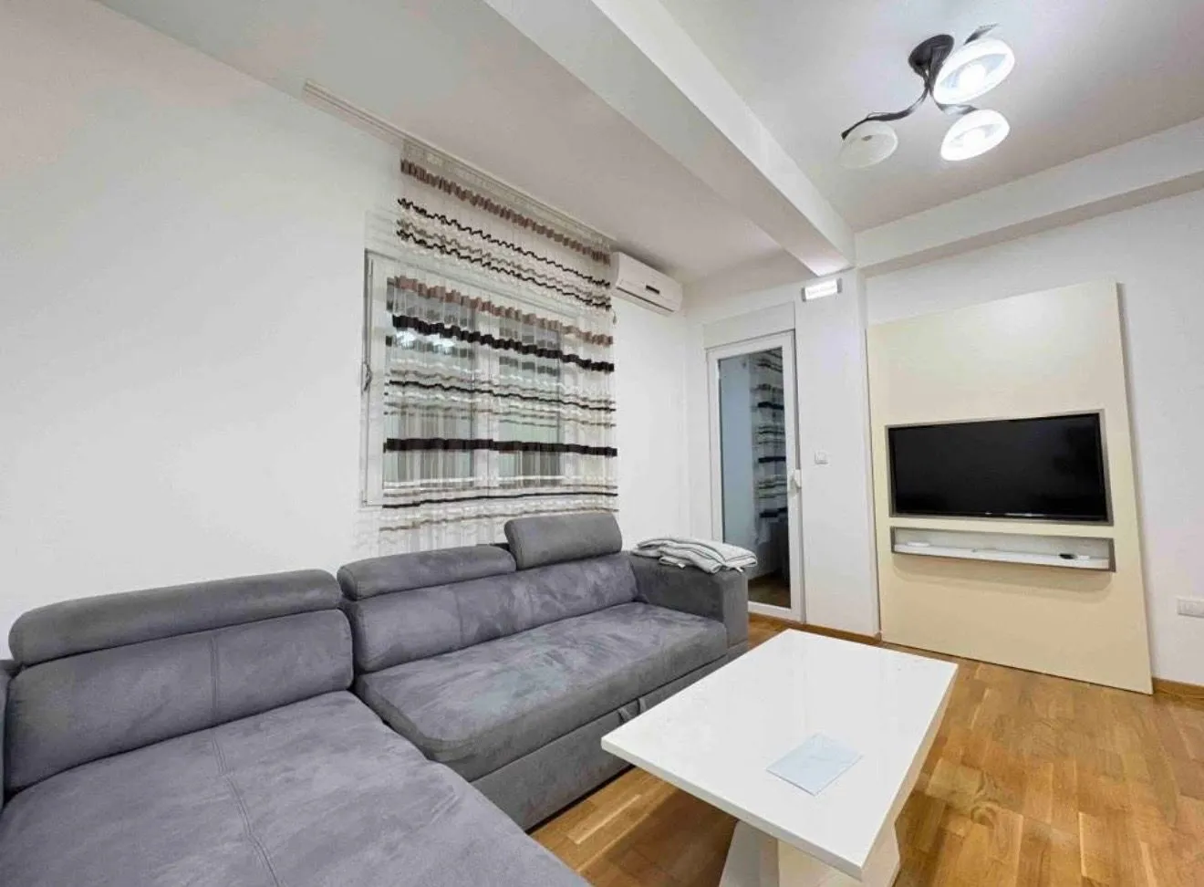 Izdavanje, jednosoban stan, 45m², Ljubović, Podgorica