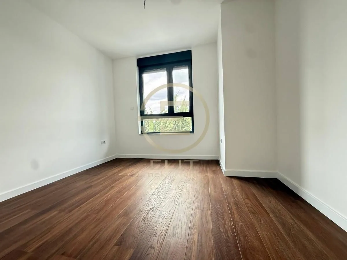 Prodaja, stan, 136m², Bulevar Evrope, Novi Sad Sve Podlokacije
