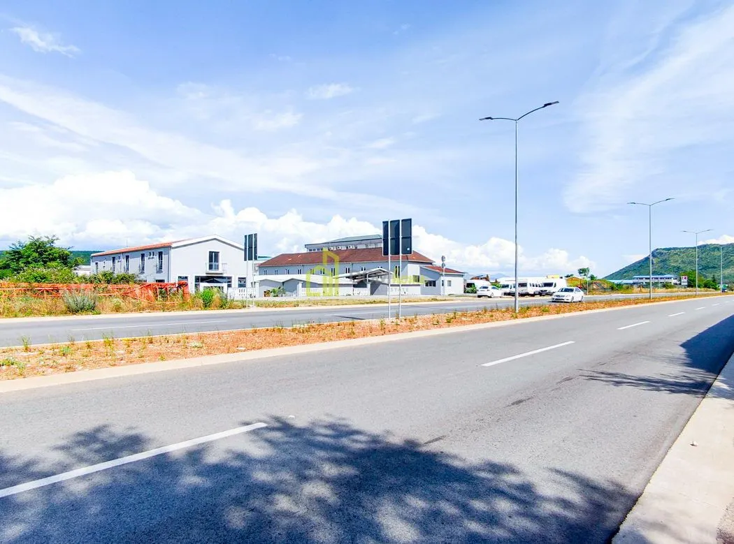 Sale, office space, 1500m², Mareza, Podgorica