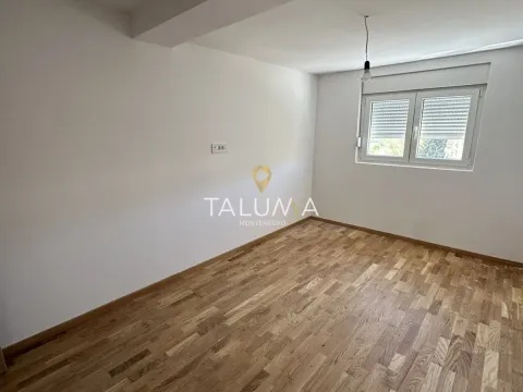 Sale, two bedroom apartment, 84m², Zagorič, Podgorica - image 6