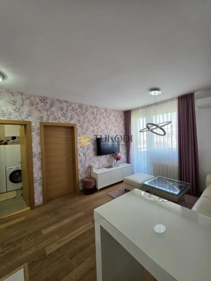Prodaja, jednosoban stan, 34m², Centar, Novi Sad