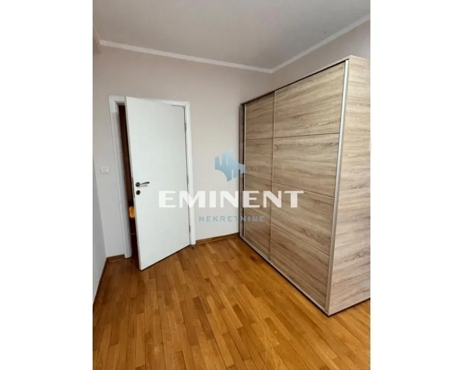 Izdavanje, trosoban stan, 67m², Lekino Brdo, Voždovac Sve Podlokacije