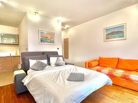 Sale, studio apartment, 36m², Pržno, Budva - image 17