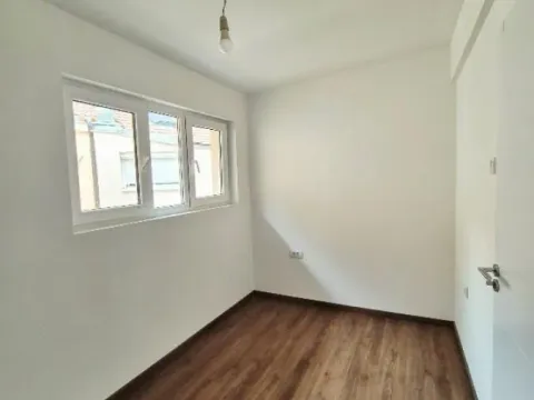 Sale, two bedroom apartment, 78m², Palilula Sve Podlokacije, Beograd - image 11