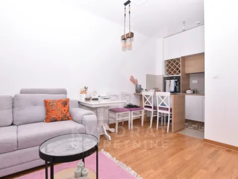 Rent, one bedroom apartment, 43m², City Kej, Podgorica - image 4