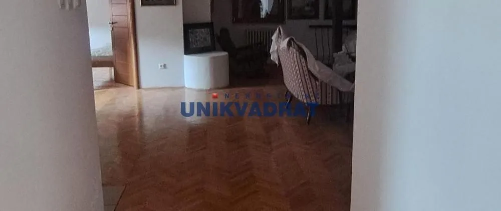 Prodaja, kuća, 300m², Sremski Karlovci, Novi Sad