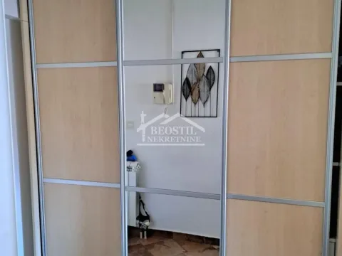 Izdavanje, četvorosoban stan, 204m², Đeram Pijaca, Beograd - image 7