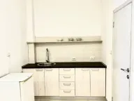 Izdavanje,  poslovni prostor, 300m2, Centar, Podgorica