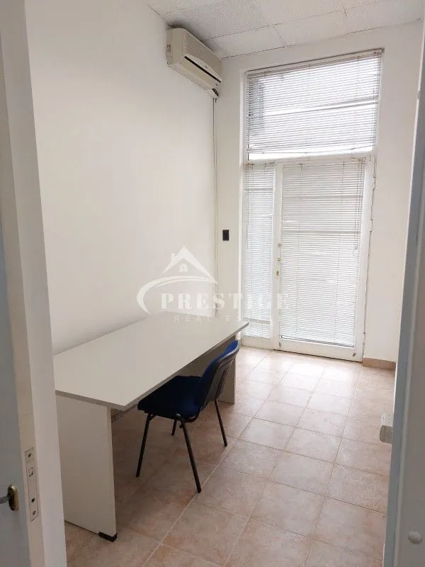 Rent, office space, 119m², City Kvart, Podgorica