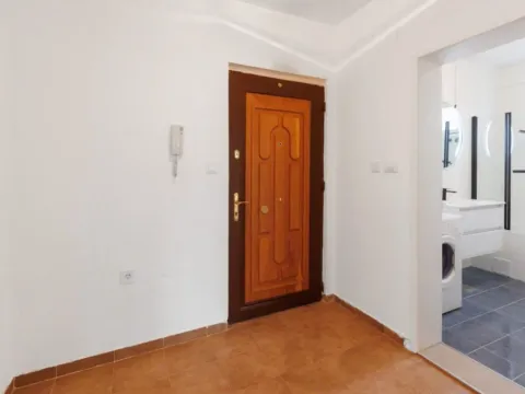 Sale, one bedroom apartment, 48m², Bar, Crna Gora - image 6