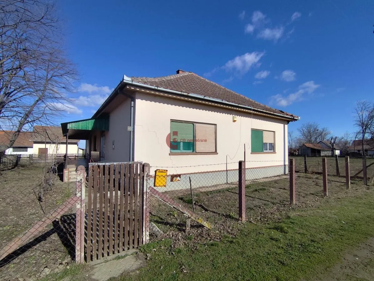 Prodaja, kuća, 185m², Šupljak, Subotica