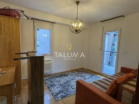 Rent, three bedroom apartment, 92m², City Kvart, Podgorica - image 8