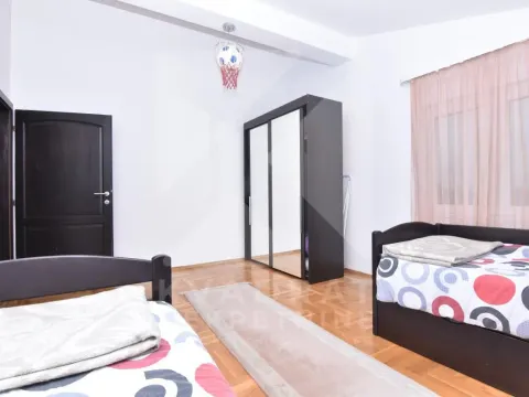 Izdavanje, dvosoban stan, 115m², Tološi, Podgorica - image 9