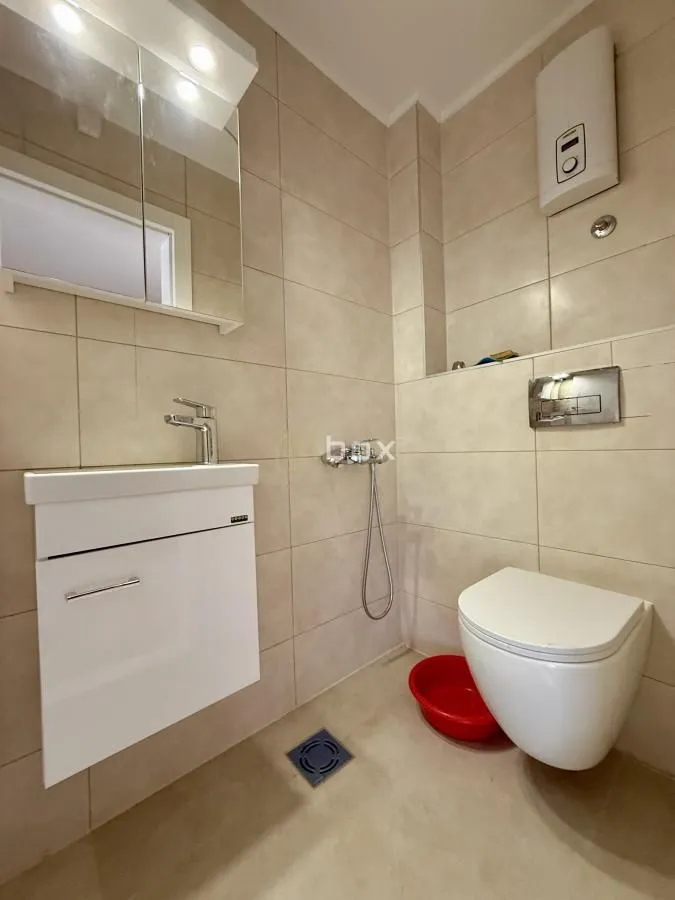 Prodaja, četvorosoban stan, 83m², Medijana, Niš
