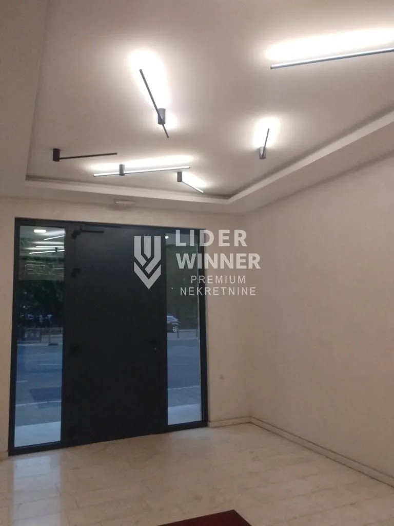 Prodaja, trosoban stan, 69m², Neimar, Vračar Sve Podlokacije