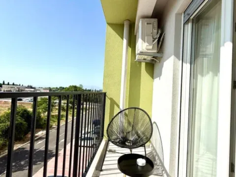 Izdavanje, jednosoban stan, 45m², Pobrežje, Podgorica - image 10