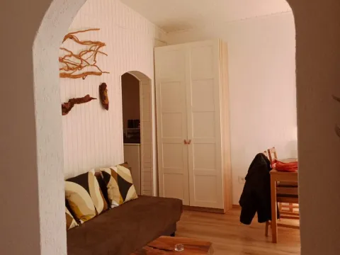 Rent, two bedroom apartment, 38m², Savski Venac, Beograd - image 4