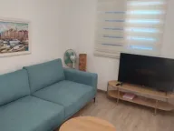 Izdavanje, dvosoban stan, 57m², Bečići, Budva - image 4