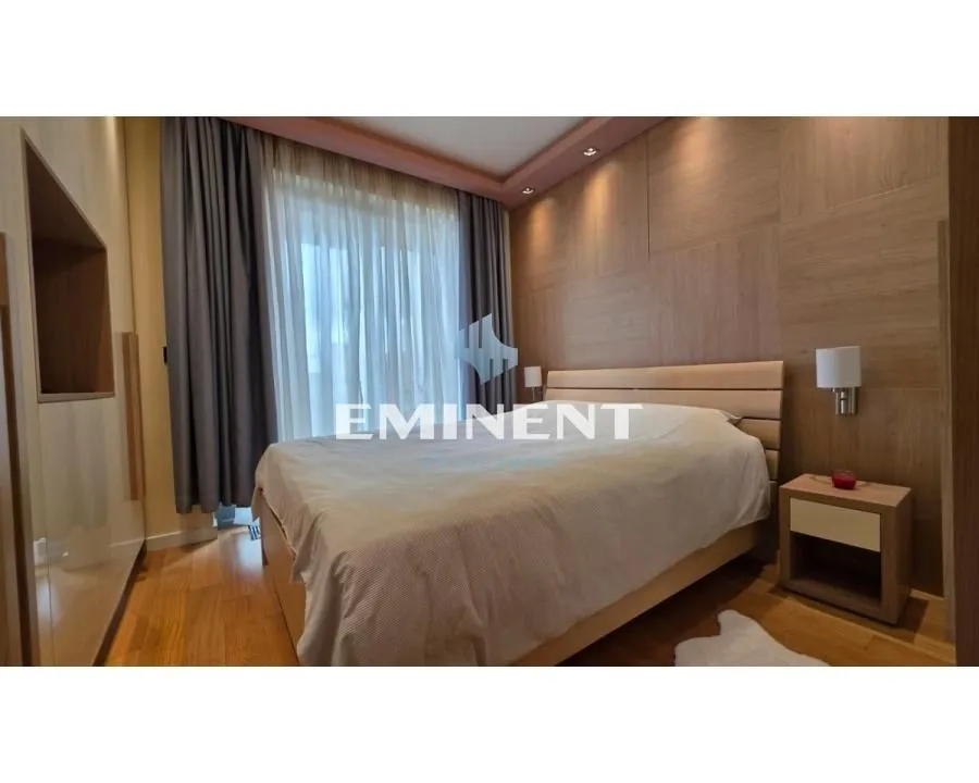 Izdavanje, dvosoban stan, 51m², Novi Beograd Blok 65, Novi Beograd Sve Podlokacije