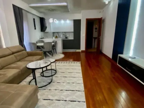 Rent, two bedroom apartment, 80m², Vezirov Most, Podgorica - image 11