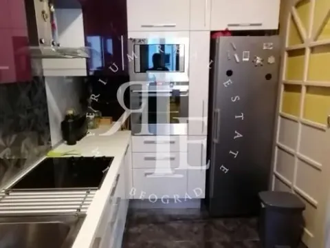 Prodaja, četvorosoban stan, 78m², Stari Grad, Beograd - image 10