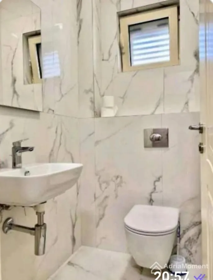 Prodaja, dvosoban stan, 68m², Seljanovo, Tivat