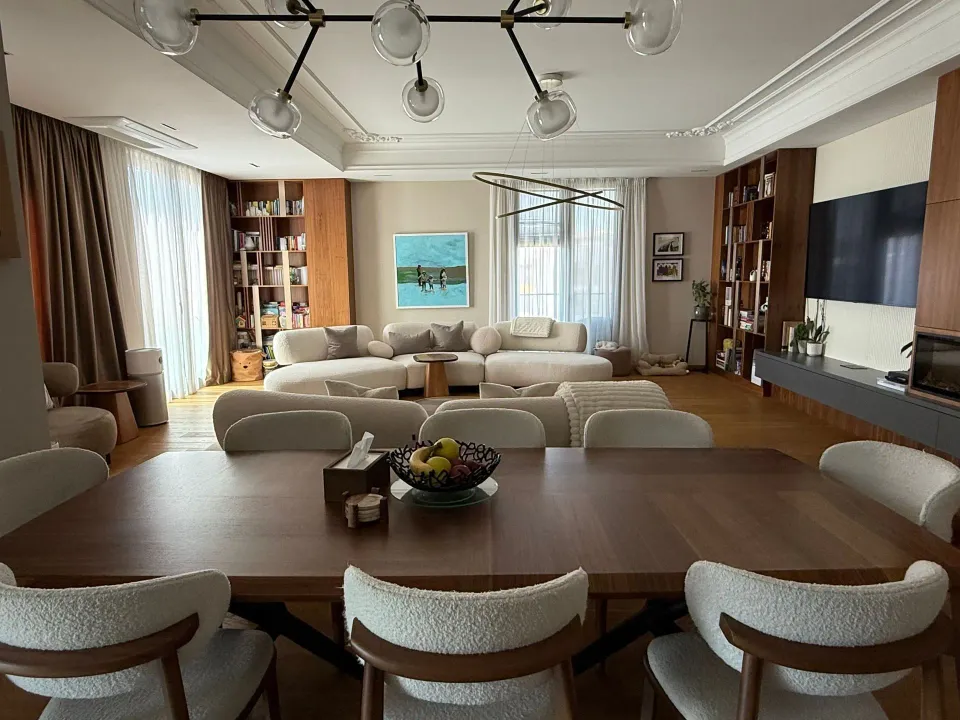 Sale, three bedroom apartment, 210m², Podgorica, Crna Gora