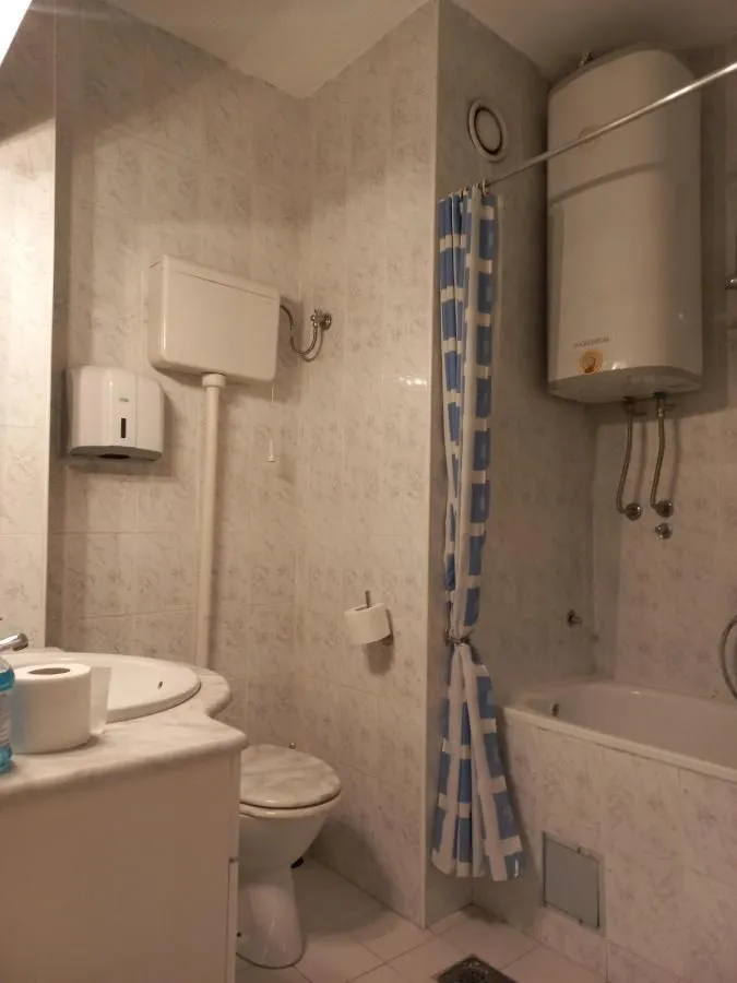 Rent, four bedroom apartment, 82m², Slavija, Vračar Sve Podlokacije