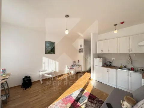 Rent, office space, 30m², City Kej, Podgorica - image 3