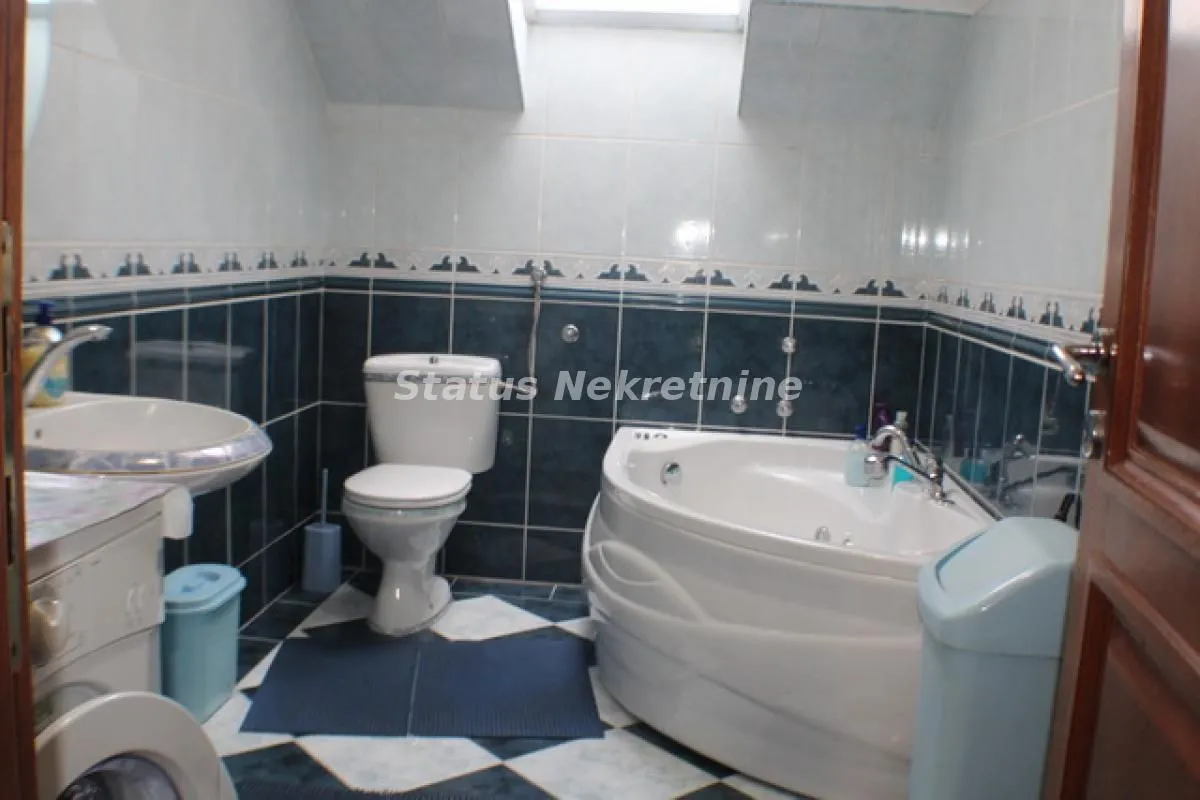 Sale, office space, 508m², Rumenka, Novi Sad Sve Podlokacije