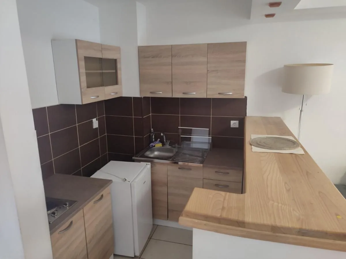 Prodaja, jednosoban stan, 37m², Grbavica, Novi Sad Sve Podlokacije