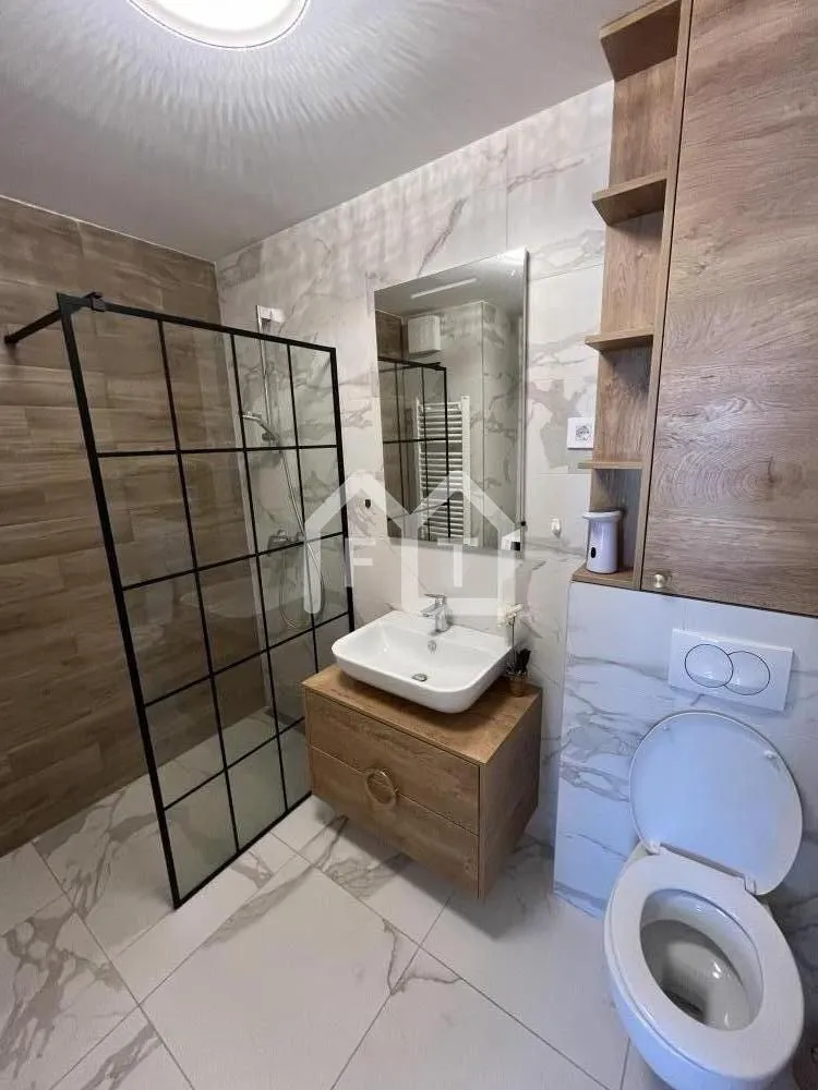 Prodaja, trosoban stan, 70m², Voždovac Sve Podlokacije, Beograd