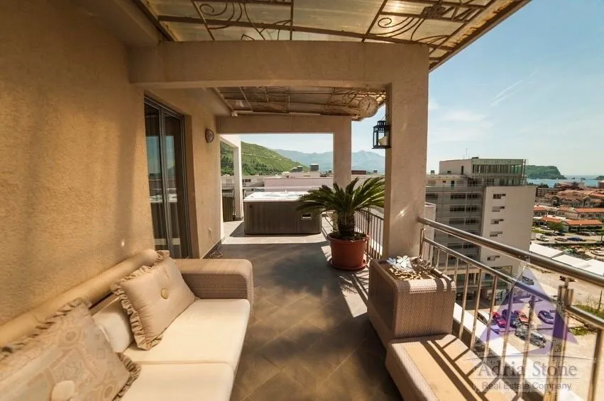 Prodaja, trosoban stan, 179m², Rozino, Budva