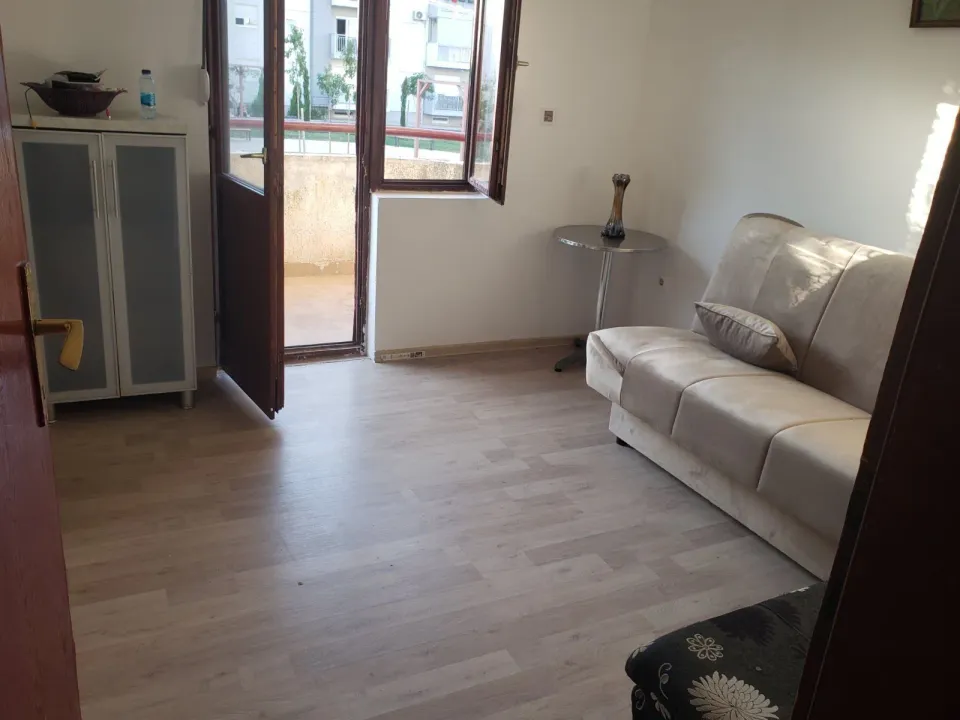 Rent, one bedroom apartment, 32m², Stari Aerodrom, Podgorica