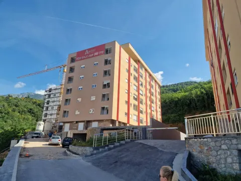 Izdavanje, jednosoban stan, 46m², Bečići, Budva - image 11