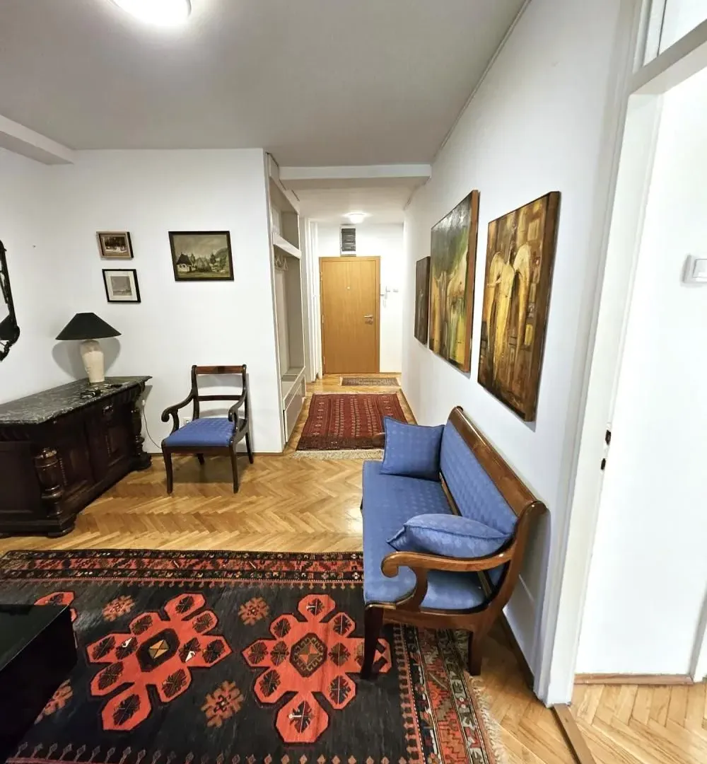 Rent, four bedroom apartment, 143m², Kalenić Pijaca, Vračar Sve Podlokacije