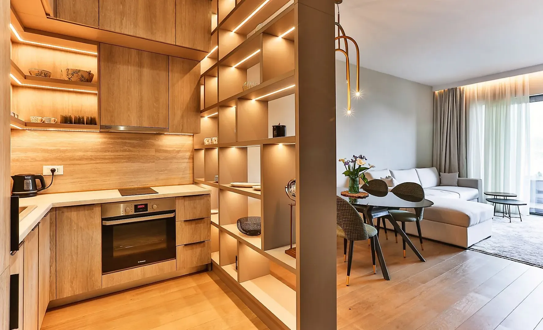 Rent, one bedroom apartment, 53m², Centar, Budva