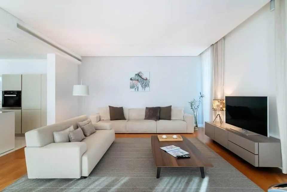 Rent, three bedroom apartment, 500m², Bečići, Budva