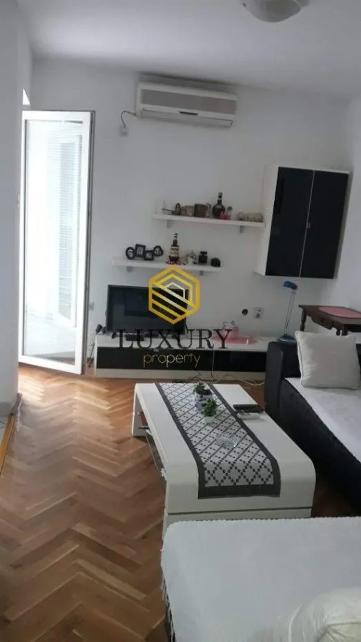 Rent, apartment, 69m², Stari Aerodrom, Podgorica