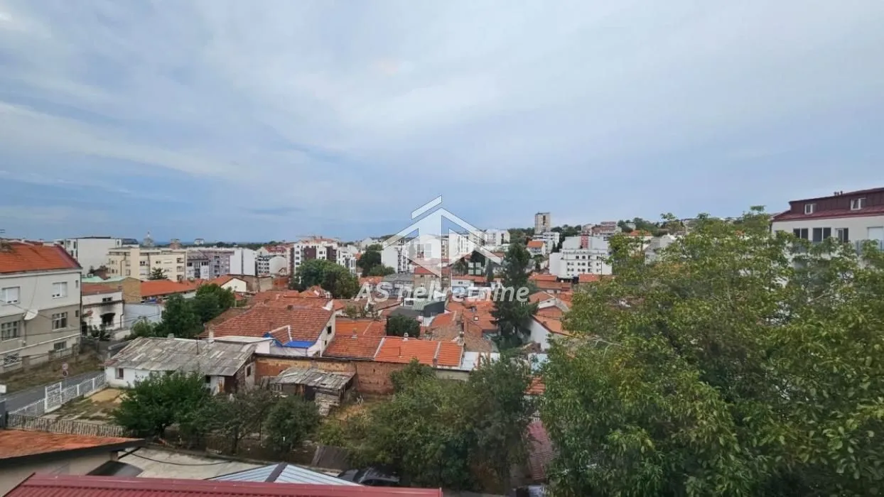 Izdavanje, dvosoban stan, 47m², Đeram Pijaca, Beograd